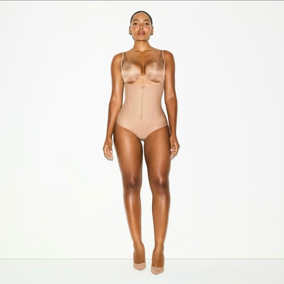 SKIMS Other - Skims Body CS Waist Cincher Butt Lifting Brief